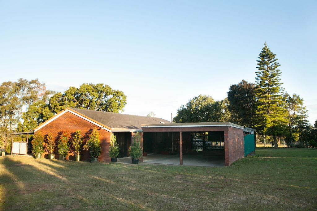 279 Fernvale Road, Fairney View, QLD 4306