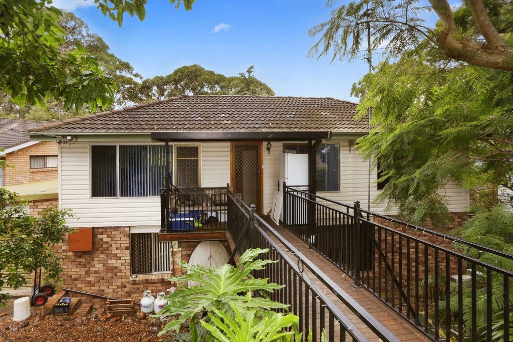 31 Kilkenny Parade, BERKELEY VALE NSW 2261