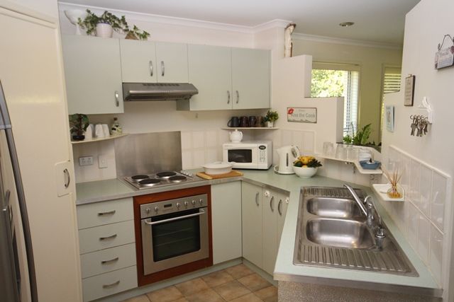 18 Gould Drive, Glass House Mountains, QLD 4518