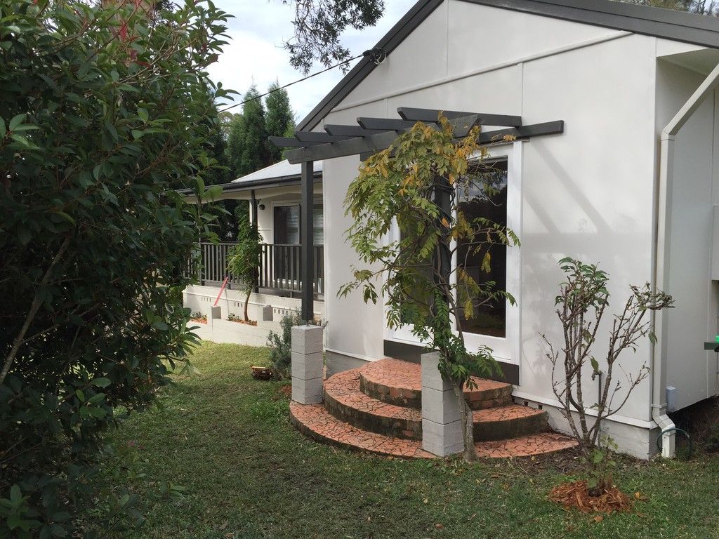 6 Bardon Lane, Brightwaters, NSW 2264