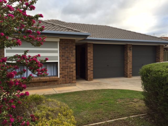 2 Sharrad Court, Andrews Farm, SA 5114