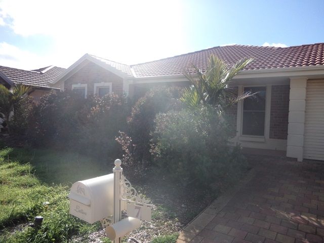 7 Christine Circuit, Craigmore, SA 5114