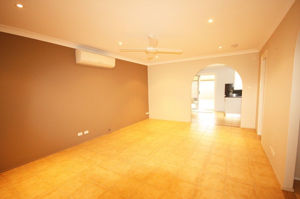 16 Mundarda Place, St Helens Park, NSW 2560