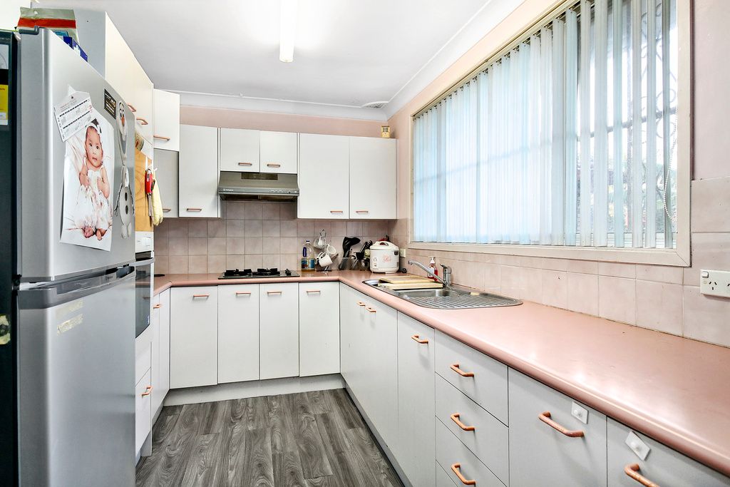 8 Gove Street, Green Valley, NSW 2168