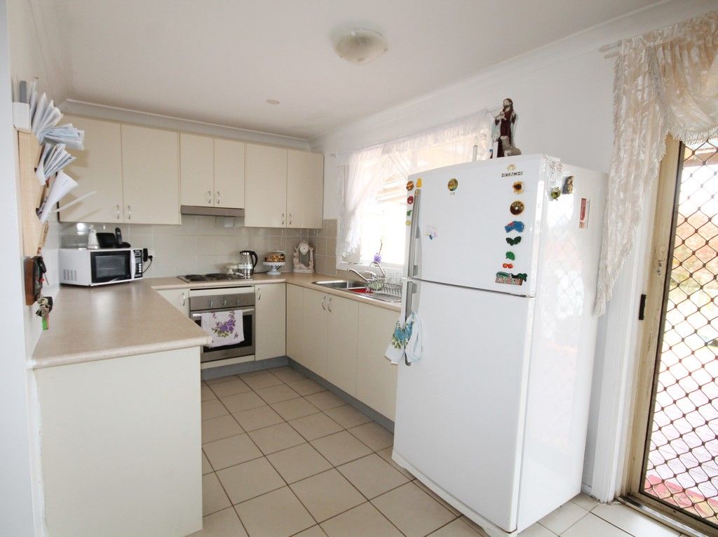 41A Esk Avenue, Green Valley, NSW 2168