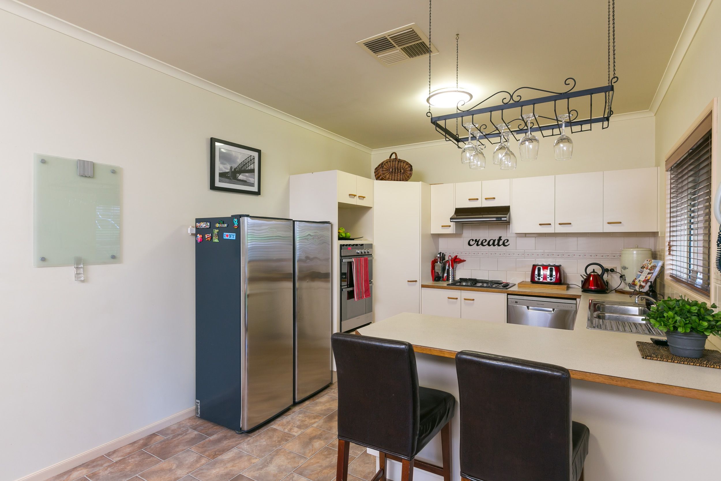 11 Pauline Court, Kangaroo Flat, VIC 3555