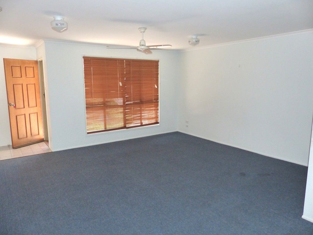 17 Ben Lexcen Court, Clinton, QLD 4680