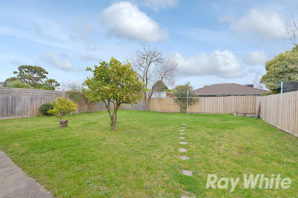 52 Currawa Drive, Boronia, VIC 3155