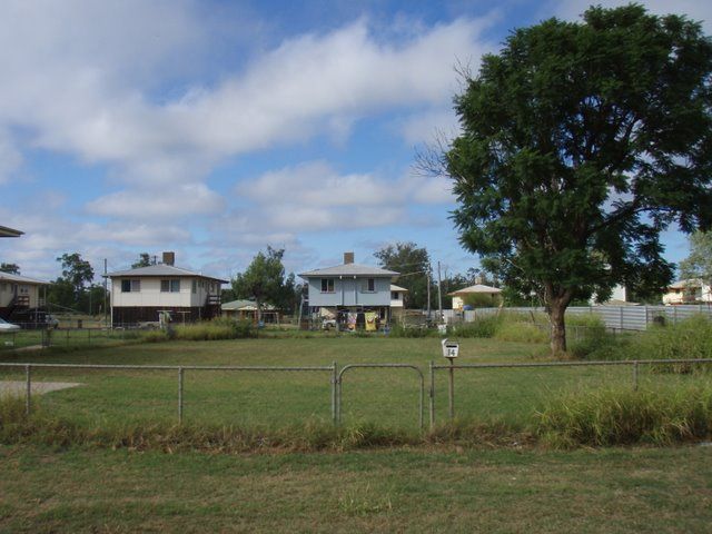 14 Ridge Street, CHARLEVILLE QLD 4470