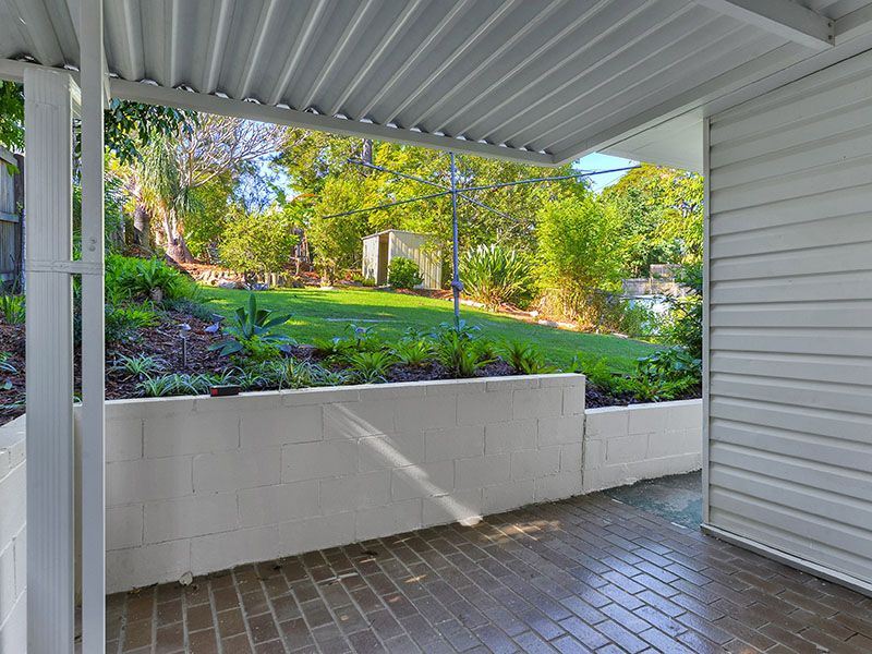 79 Lizzie Street, Bardon, QLD 4065