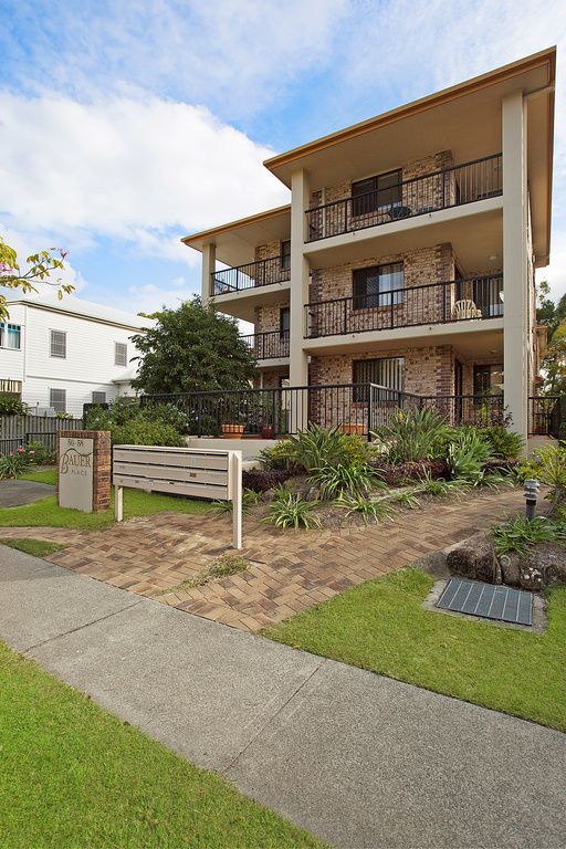 56 Bauer Street, Southport QLD 4215