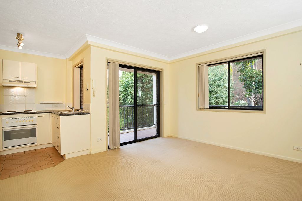 10/56 Bauer Street, Southport, QLD 4215
