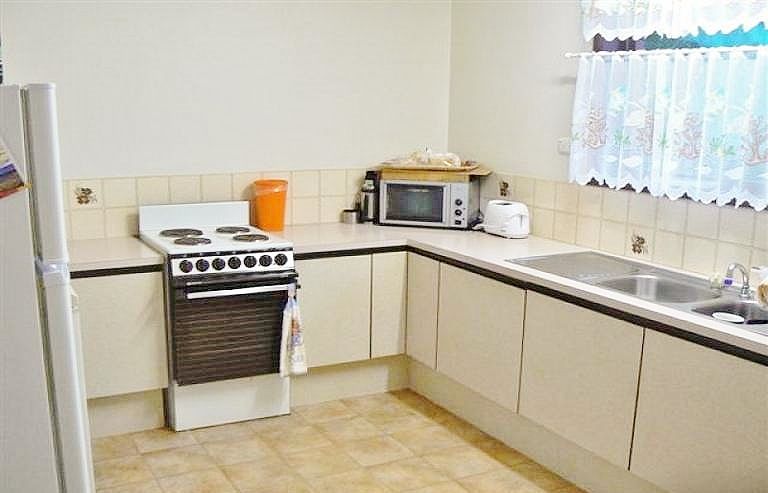 39 Hansen Street, Urangan, QLD 4655