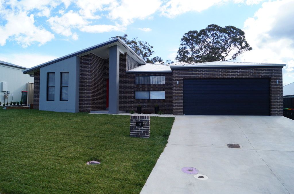 33 Glasson Drive, Orange NSW 2800