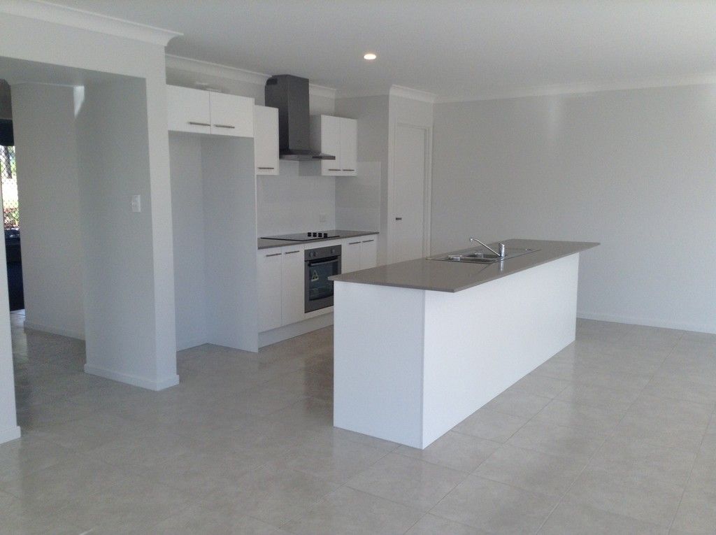 19 Rosella Crescent, Springfield Lakes, QLD 4300