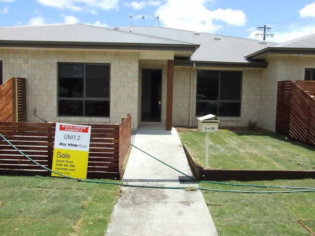 24 Creek Street, Crows Nest QLD 4355