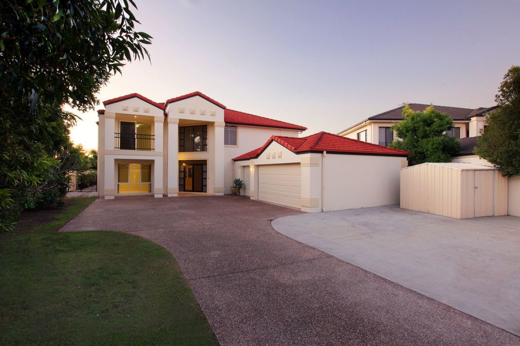 4 Braemer Court, Benowa Waters, QLD 4217