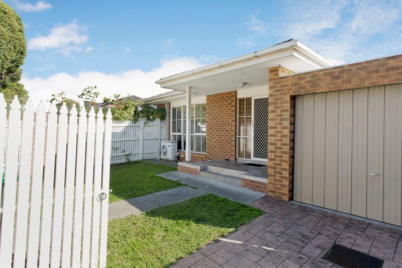 38 Truganini Road, Carnegie VIC 3163