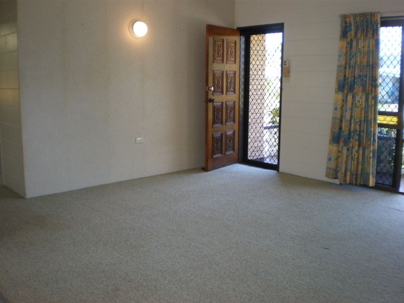 2/2 Maria Street, Woree, QLD 4868