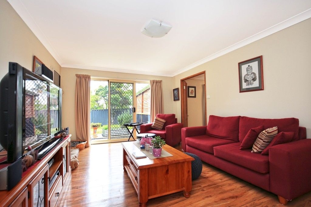 2 Crosby Place, Bomaderry, NSW 2541