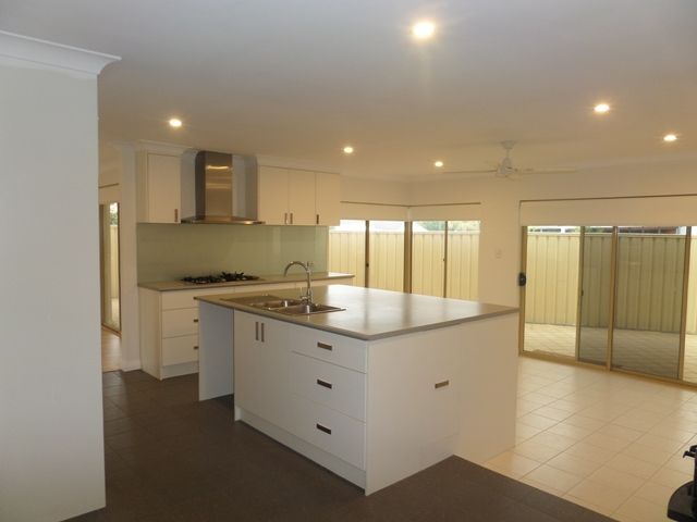 7 Crane Close, Ocean Reef, WA 6027
