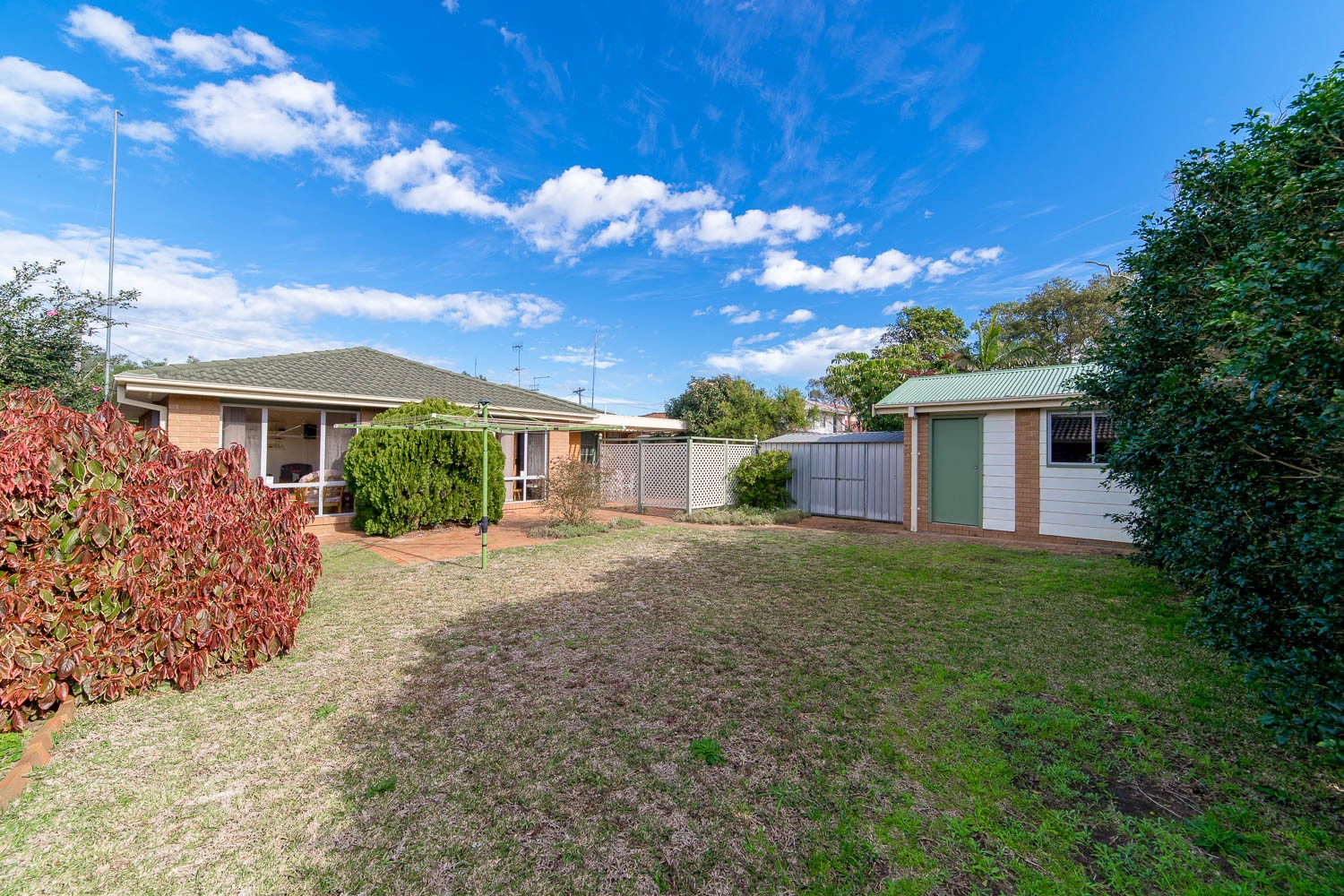 11 Cambridge Street, Umina Beach, NSW 2257