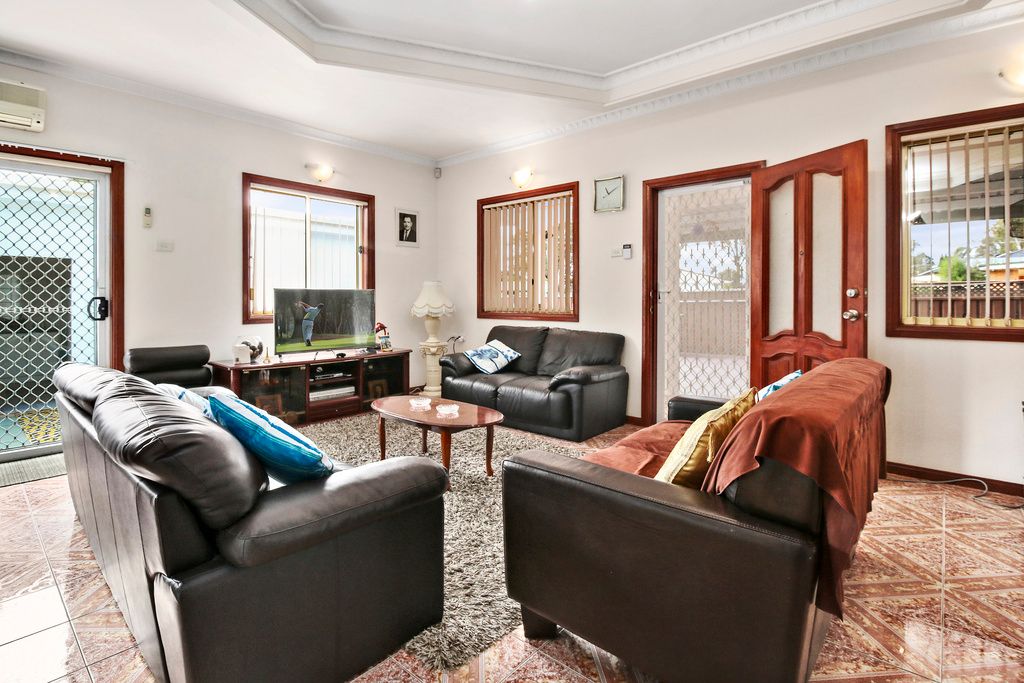 31 Tunbridge Street, Busby, NSW 2168