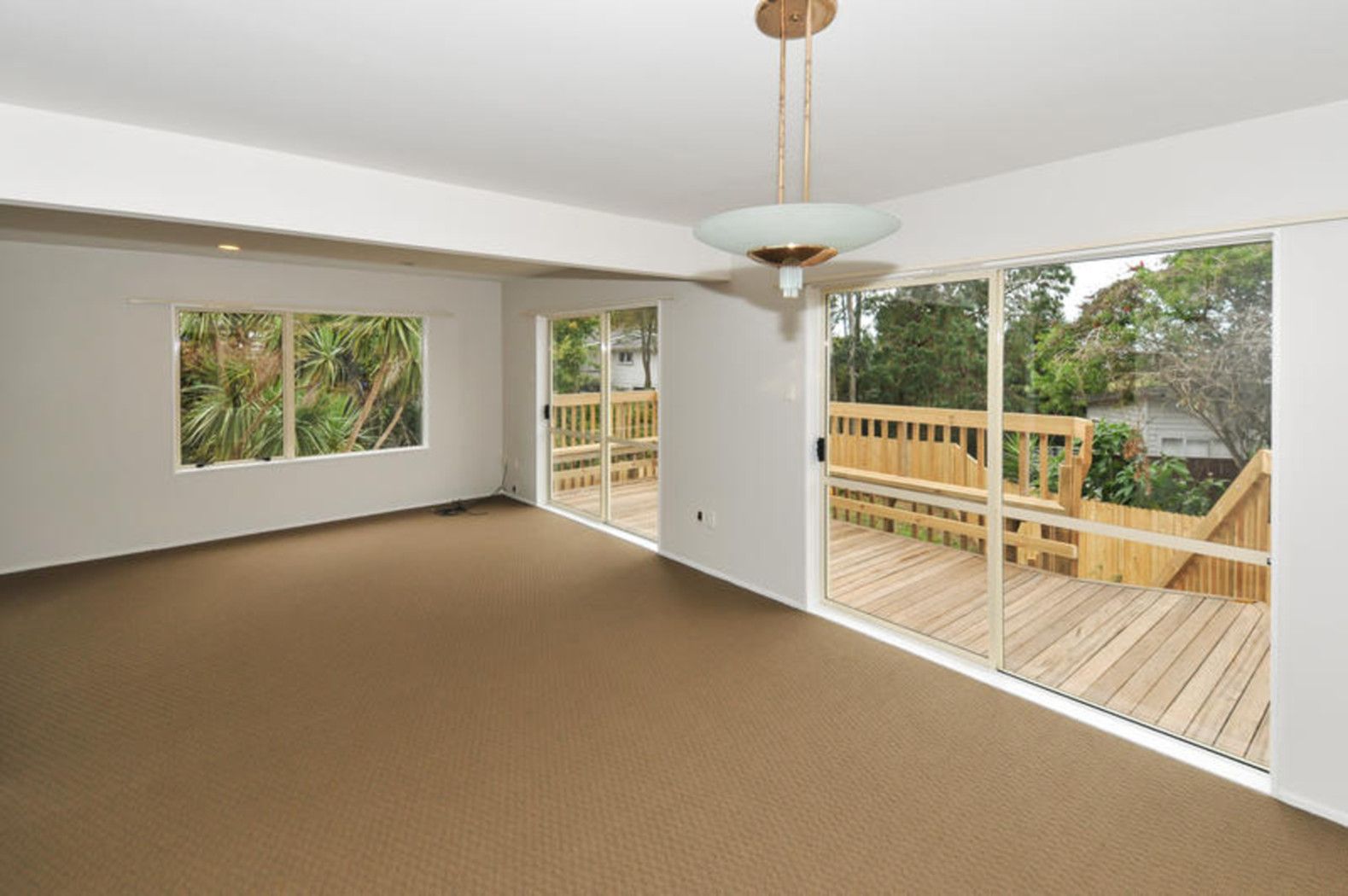 529a Glenfield Road, Glenfield, North Shore City