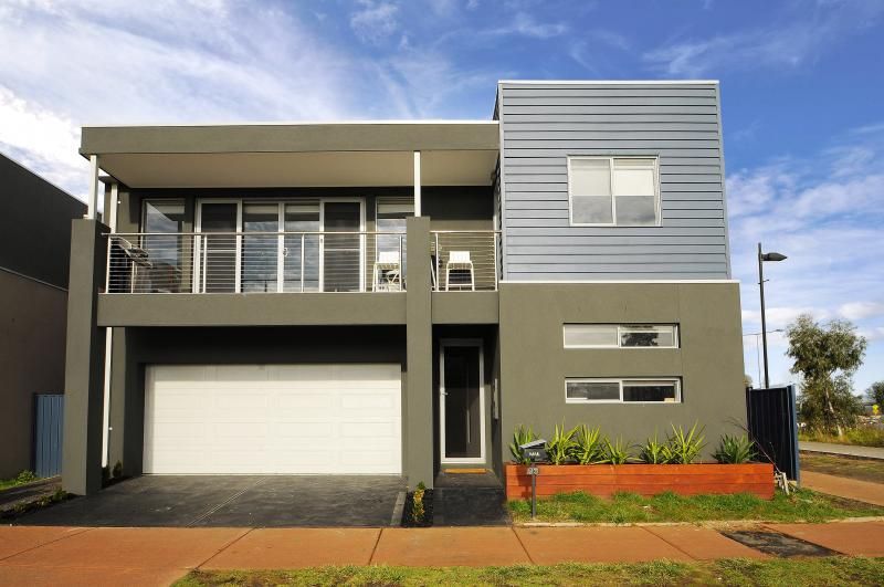 93 The Parkway, Pakenham VIC 3810