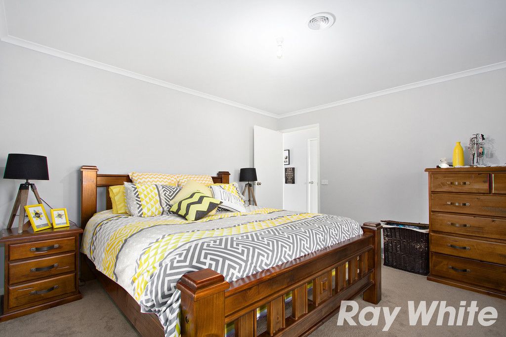 32 Goshawk Drive, Pakenham, VIC 3810
