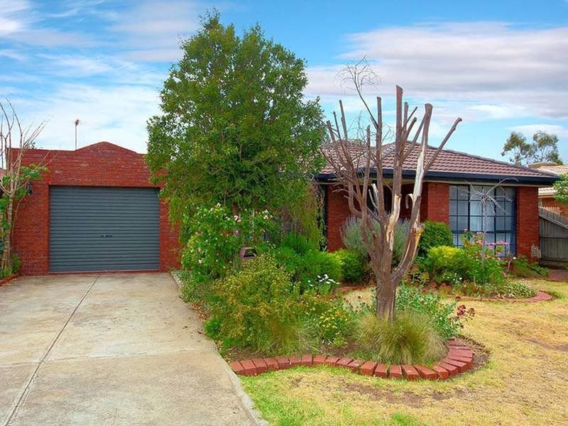 22 Lemco Walk, Delahey VIC 3037