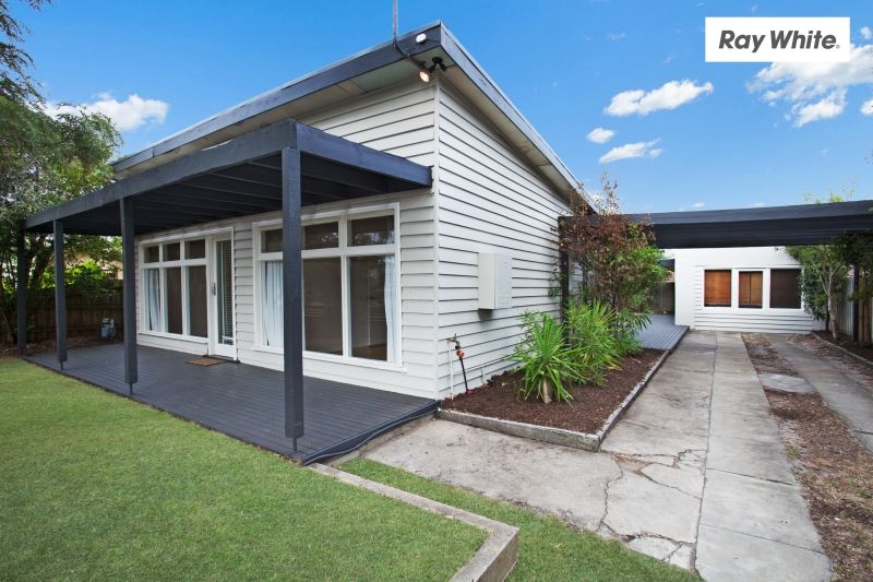 100 Spray Street, ROSEBUD VIC 3939