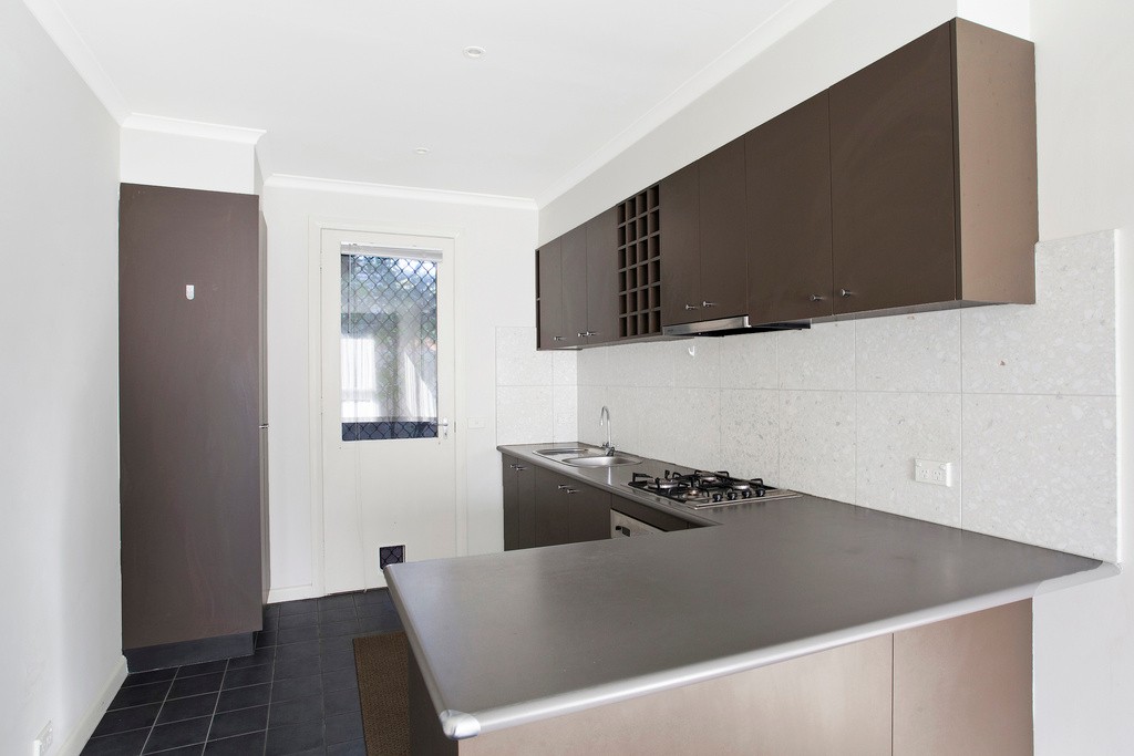 4/10 Rugby Road, Hughesdale, VIC 3166