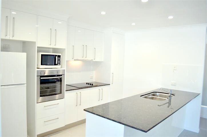 2/1 Scorpius Place, Telina, QLD 4680