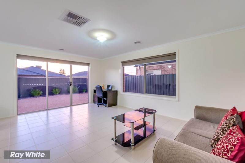 18 LANCEWOOD Road, Wyndham Vale, VIC 3024