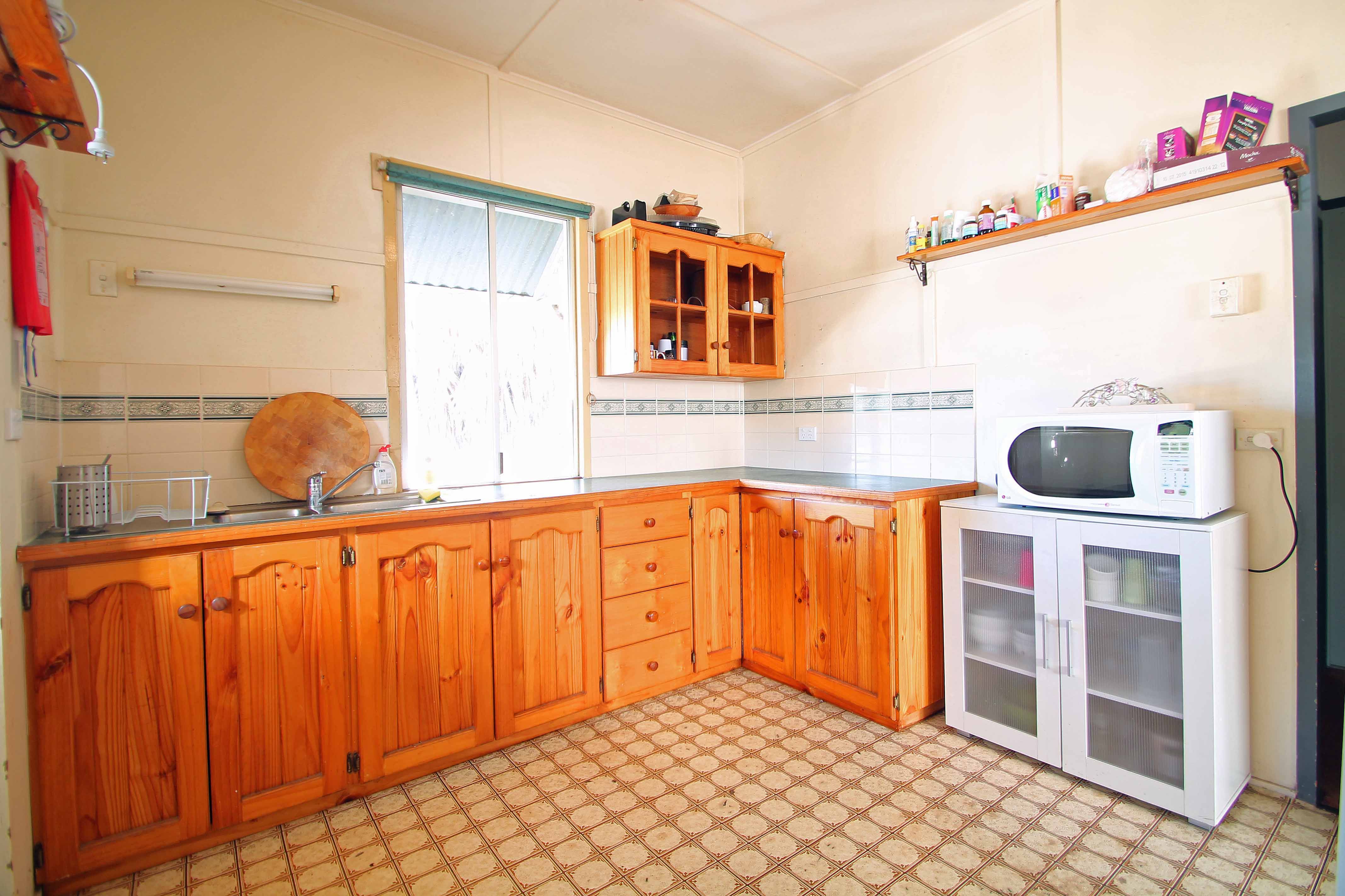 22 Briggs Road, Eastern Heights, QLD 4305