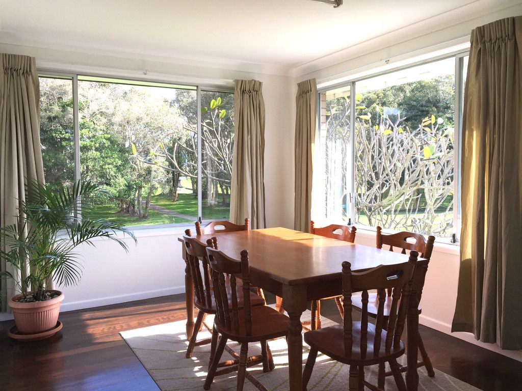 10 Cabarita Avenue, Tugun, QLD 4224