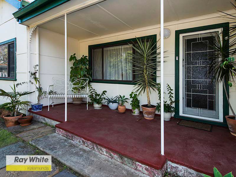 16 Coral Road, Kalamunda, WA 6076