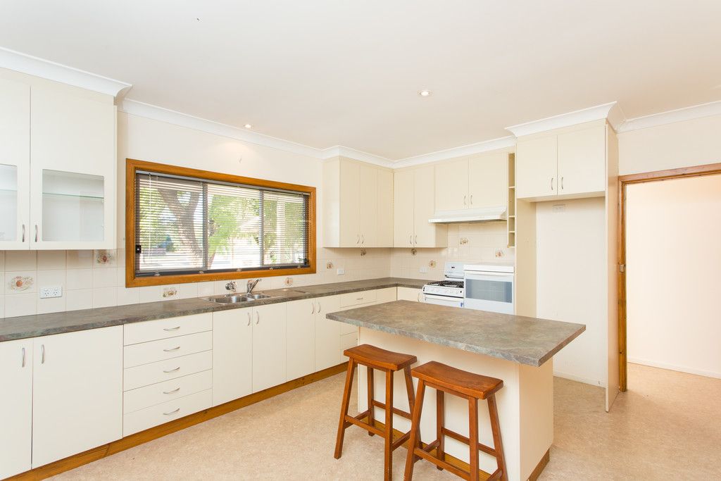 83 Cherry Avenue, Mildura, VIC 3500