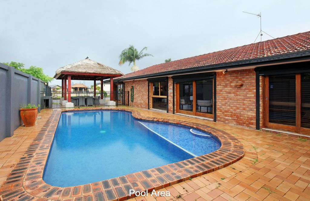 9 Rowes Court, Bundall, QLD 4217