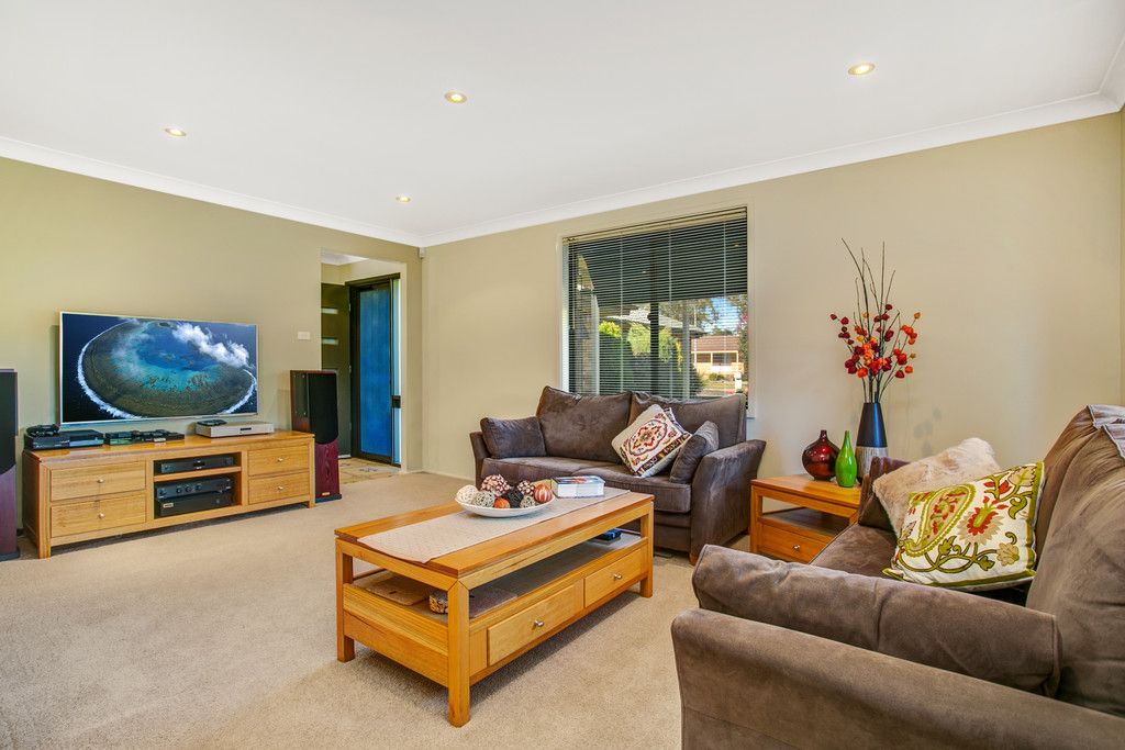 33 Houston Avenue, Tenambit, NSW 2323