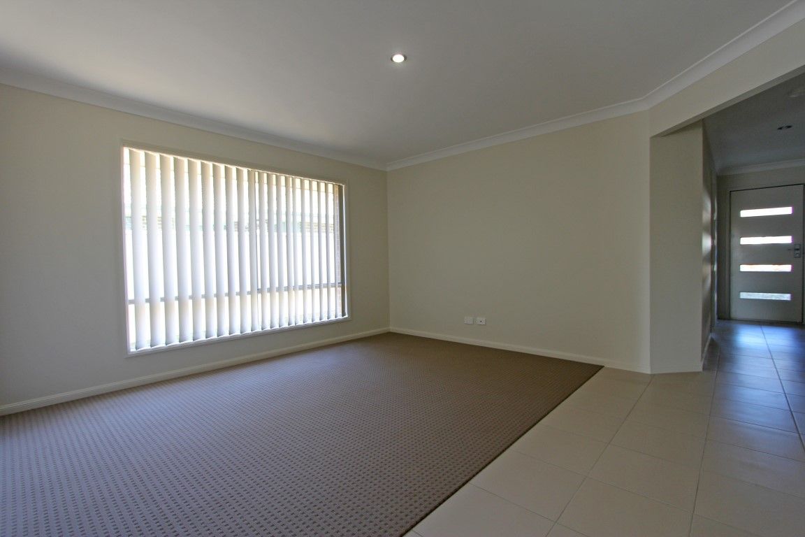 40 De'Lisle Drive, Watanobbi, NSW 2259