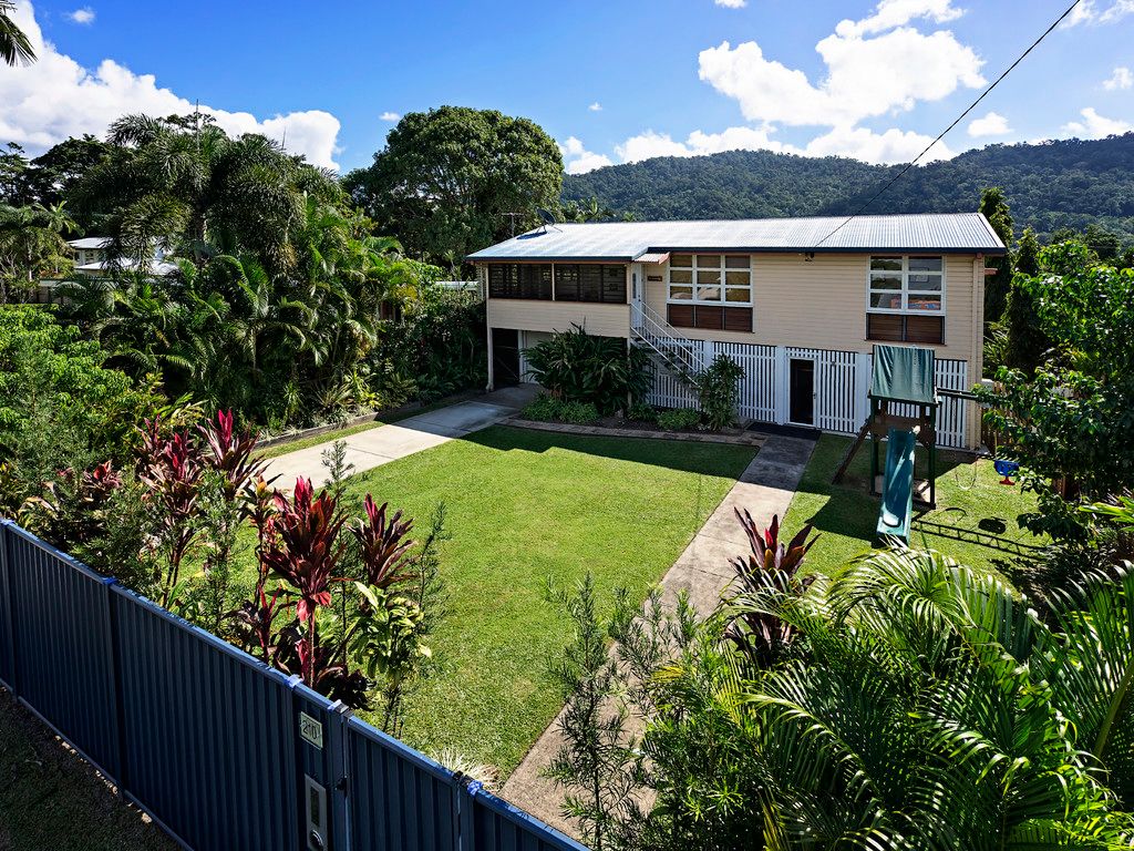 210 Greenslopes Street, Edge Hill QLD 4870