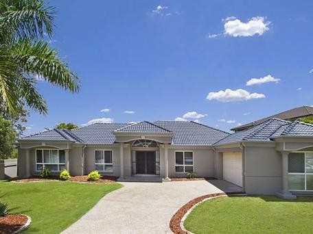 9 London Chase, Arundel, QLD 4214