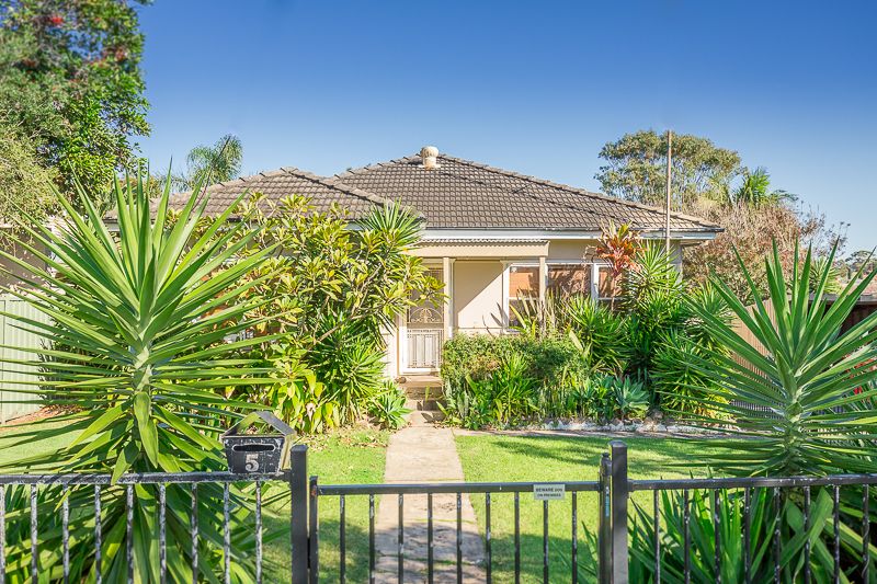5 Headland Parade, Barrack Point, NSW 2528