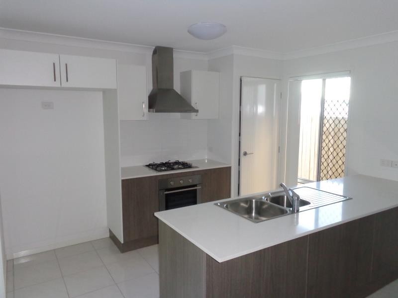 5 Macaw Place, Dakabin, QLD 4503