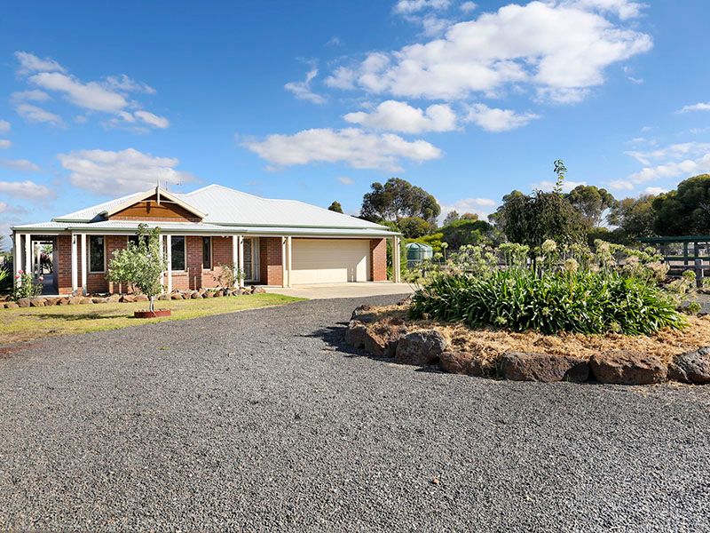 80 Darlington Drive, ANAKIE, VIC 3213