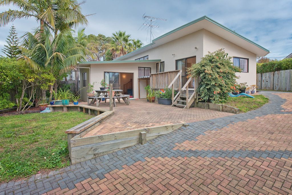 16 Beachlands Road, Beachlands, Manukau City