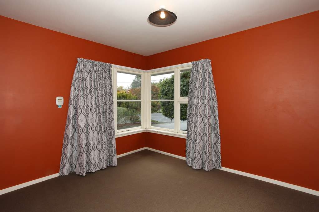 29 Gregan Crescent photo 6