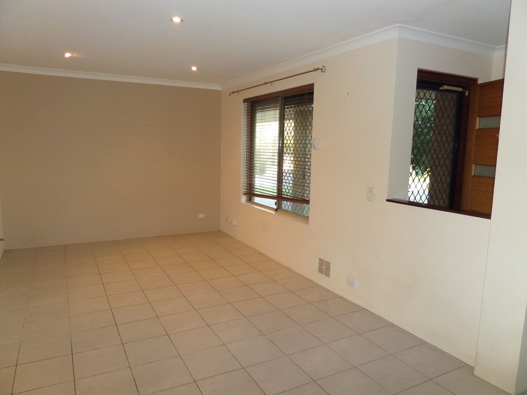 16 SAPPLETON RTT, Merriwa, WA 6030